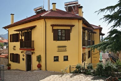 Rigas Hotel Arachova - Image 2