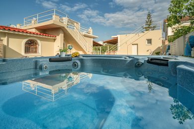 Fiorentinos Villa - Image 7