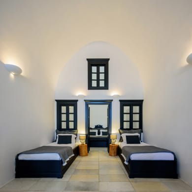 Cave One-Bedroom Suite