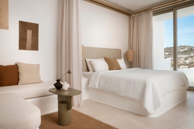 Junior Jetted Tub Suite with Side Sea View