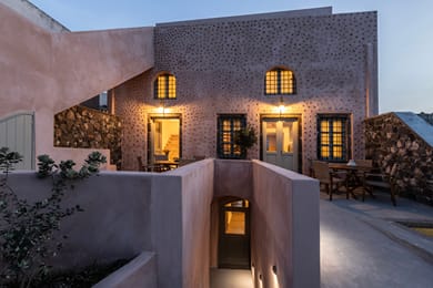 Frescoes Luxury Suites - Image 2