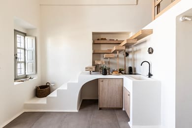 Frescoes Luxury Suites - Image 6