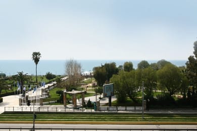 Galaxy Hotel Athens - Image 2