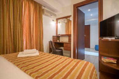 Space Family Suite with Jacuzzi Bath & Shower
