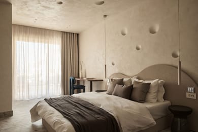 Serenity Suite with Outdoor Hydromassage Bathtub