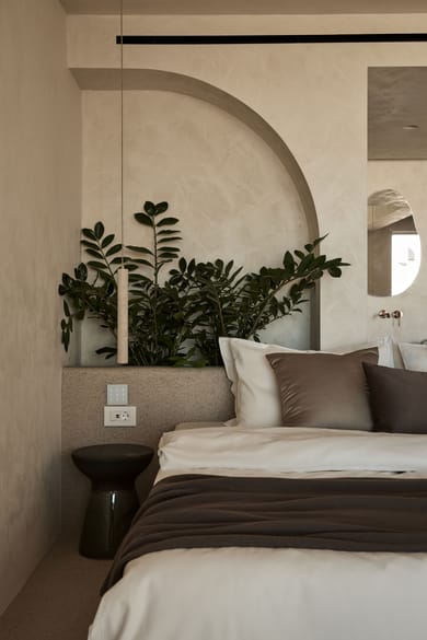 Starlight Suite with Outdoor Hydromassage Bathtub