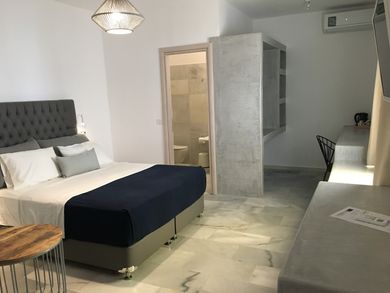 Galinos Suite III