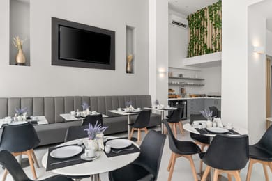 Gallery Central Piraeus Port - Image 6