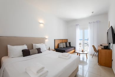 Deluxe Triple Room Sea View