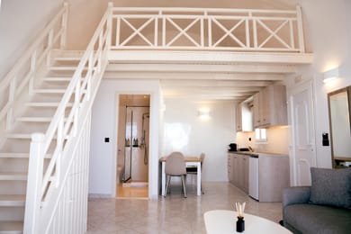 Standard Suite – Split Level