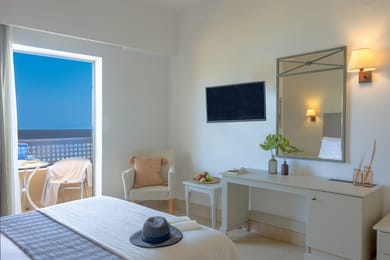 Double/Twin Room Beach Front