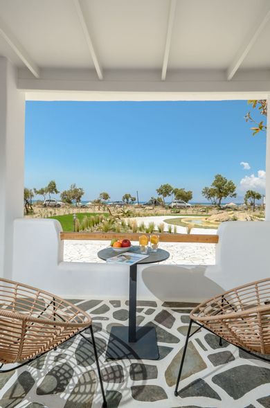 Deluxe Sea View Suite