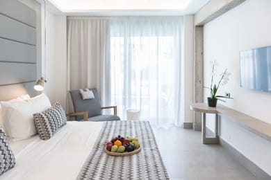 Superior Side Sea View Annex Building