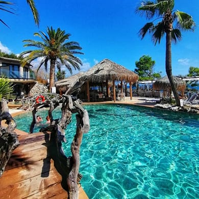 Gloria Maris Hotel Suites & Villas - Image 5