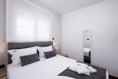 Glyfada Luxury Suite - Image 3