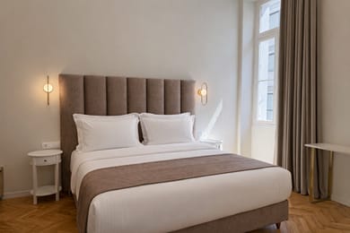 Walk-Up Two-Bedroom Apartment - 60m²