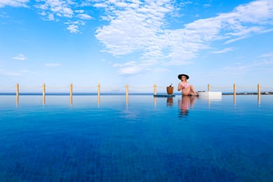 Gold Diamond Luxury Suites - Image 2