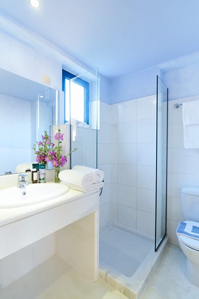 Golden Bay Apartments-Garden Haven​ - Image 6