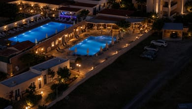 Golden Bay Apartments-Garden Haven​ - Image 6