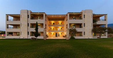 Golden Bay Apartments-Garden Haven​ - Image 3