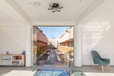 Golden Bee Lifestyle Hotel - Image 4