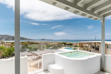 Deluxe Suite Sea View with private Jacuzzi