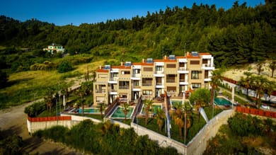 Pefkohori Golden Mountain Beach Villas - Image 4