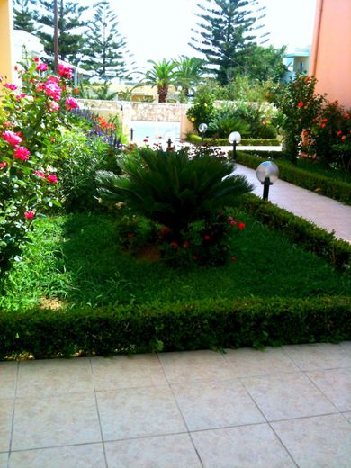 Golden Rose Suites - Image 5