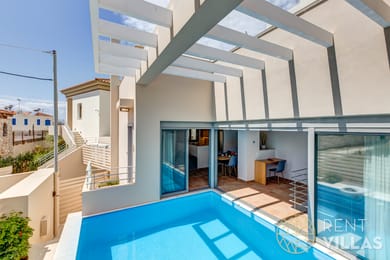 A3 - Luxury house with pool