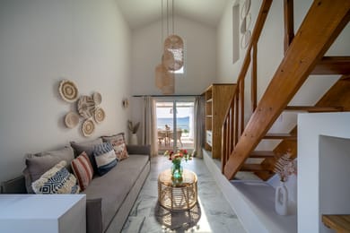 Double Room Sea View with Balcony (R/09)