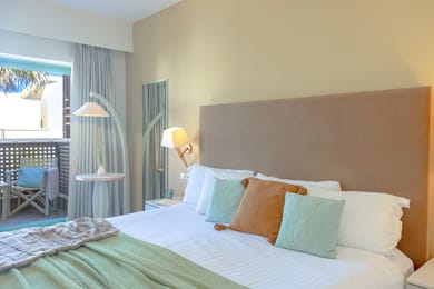 Double | Twin Room Garden View