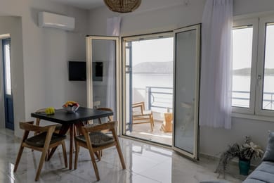 Superior Sea View Apartment (C4)