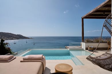 Panoramic Suite Chill Out Pool