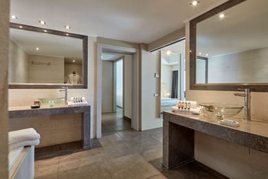 Deluxe Double Suite Sea View with Private Pool