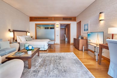 Deluxe Bungalow with Sharing Pool