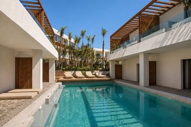 Grecale Suite | Sharing Pool & Pool View