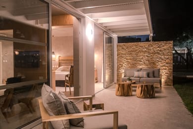 Beach Front Bungalow Suite