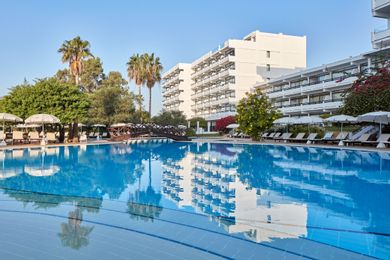 Grecian Bay Hotel Ayia Napa - Image 6