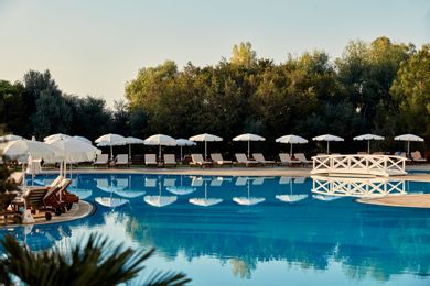 Grecian Park Hotel - Image 5