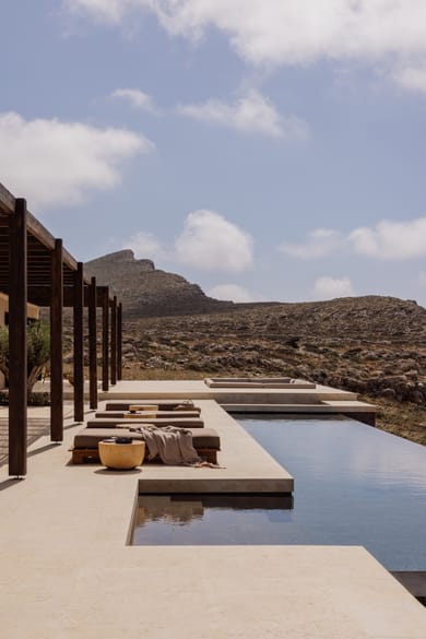 Cliff Front Three-Bedroom Villa with Outdoor Private Pool and Sea View