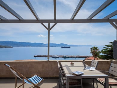 Maisonette with outstanding sea view