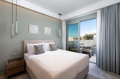 Master Suite | Pool View [44m²] | Phoebe