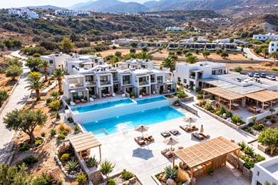 Helios Beach Hotel & Bungalows - Image 2