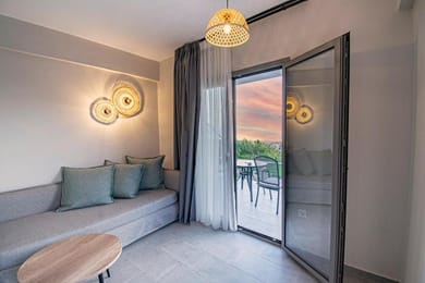 Heraclea Luxury Suites - Image 4