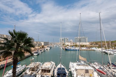 Herzliya Marina Lagoon Apartment - Image 5