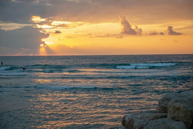 Herzliya Marina Lagoon Apartment - Image 7