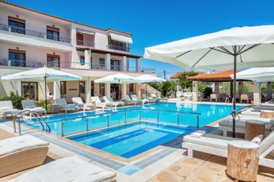 Hesperides Hotel - Image 3