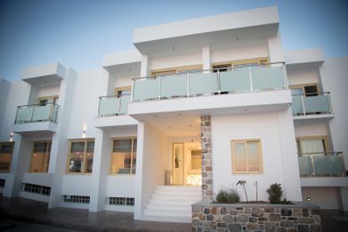 Zephyros Hotel - Image 3