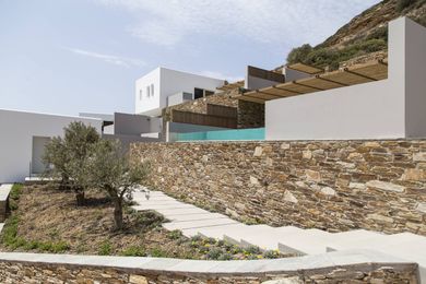 Hide Out Suites Ios - Image 5