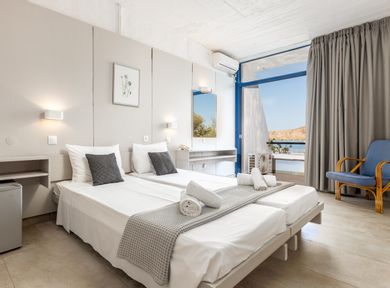 Family Room with Sea View